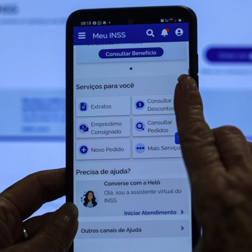 Quatro milhões de pessoas terão de fazer prova de vida no INSS
