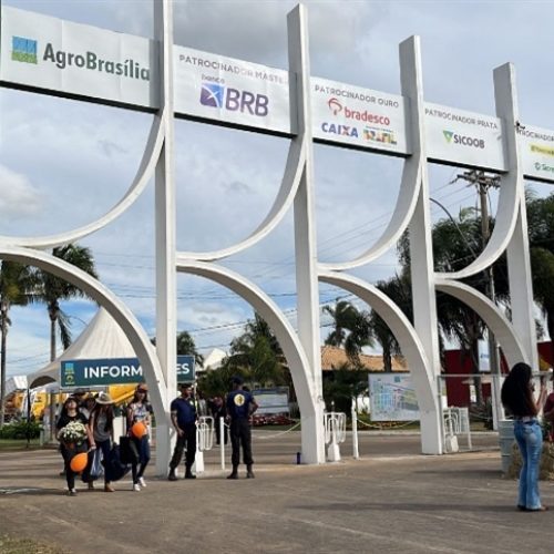  AgroBrasília recebe 18 mil pessoas no 1º dia de evento