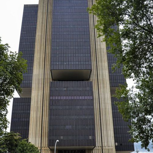 BC mantém juros básicos em 15% ao ano por terceira vez seguida