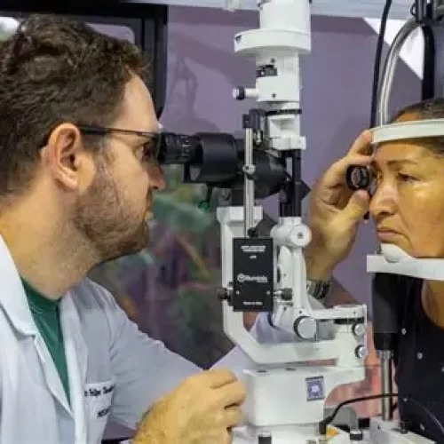 Itanhangá-MT: Prefeitura de Itanhangá-MT, SENAR e sindicato de Tapurah entrega óculos a moradores do distrito de vila Simione