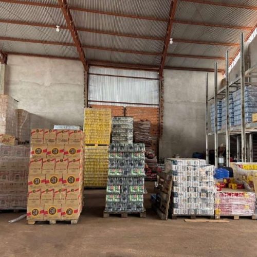 Sefaz apreende R$ 322 mil em bebidas descarregadas irregularmente em distribuidora de Rosário Oeste