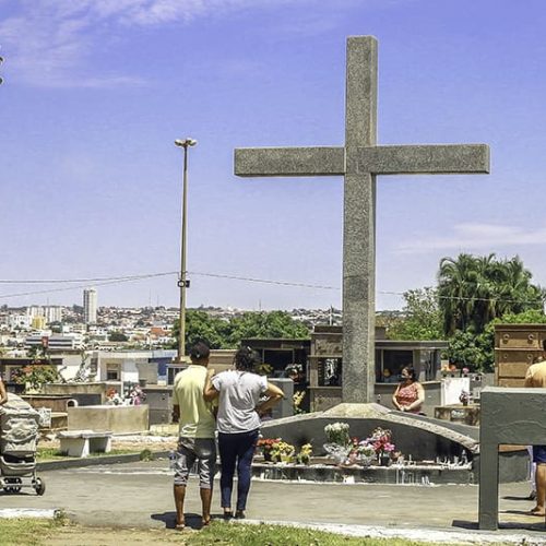 RONDONOPOLIS: Vila Aurora e Lourencinho: Prazo para comissão avaliar concessão de cemitérios é prorrogado