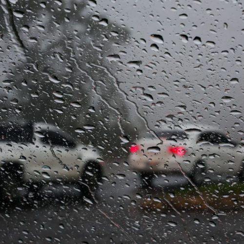 CLIMA E TEMPO: Defesa Civil alerta para risco de chuvas fortes e ventos intensos em Rondonópolis e no interior de MT