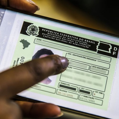 Governo lança consulta sobre fim da exigência de autoescola para CNH