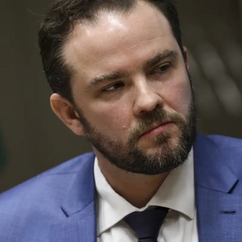 Projetos de lei renderão ao governo o mesmo que MP alternativa a IOF