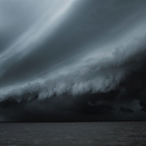 Ciclone deixam 16 estados em alerta para chuvas intensas neste sábado, 28