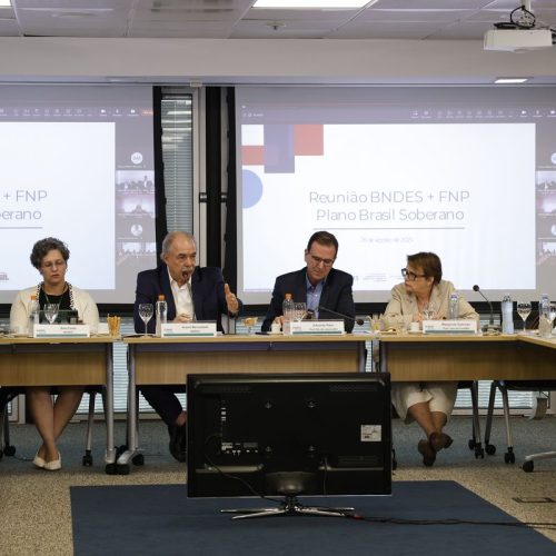 BNDES estuda suspensão temporária de dívidas de afetados por tarifaço