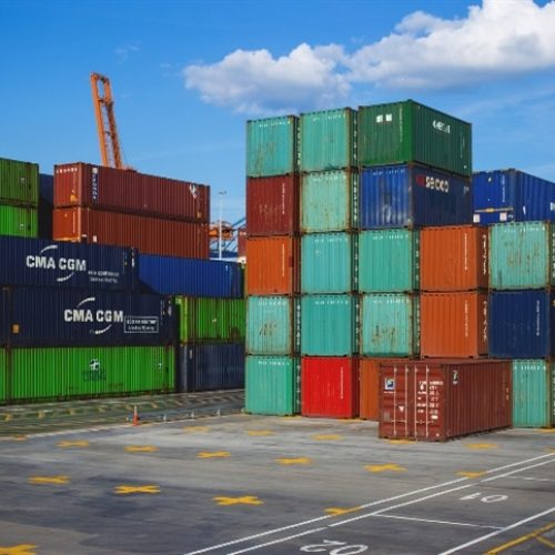 Exportações e importações batem recorde em abril