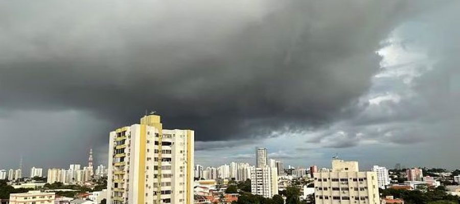 Cuiabá tem previsão de chuva e máxima de 34°C em fim de semana com alerta amarelo em MT