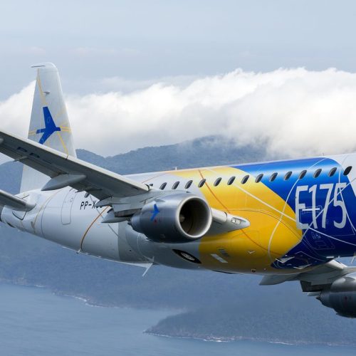 Embraer descarta demissões no Brasil e negocia tarifa zero nos EUA