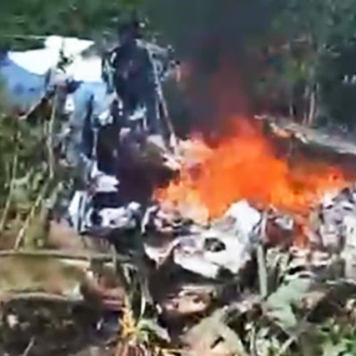 Avião com carga de drogas é interceptado pela força aérea e cai em mata no Nortão