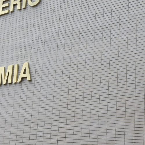 MP alternativa a IOF prevê R$ 4,28 bi de corte de gastos em 2025
