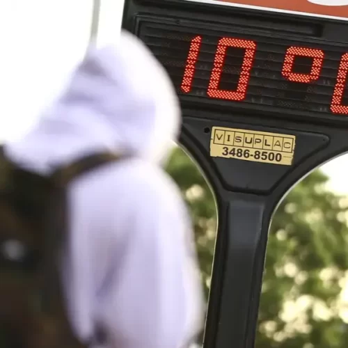 Previsão do tempo: Nova massa de ar frio e chuva de 100 mm impactam a semana; veja quando e onde