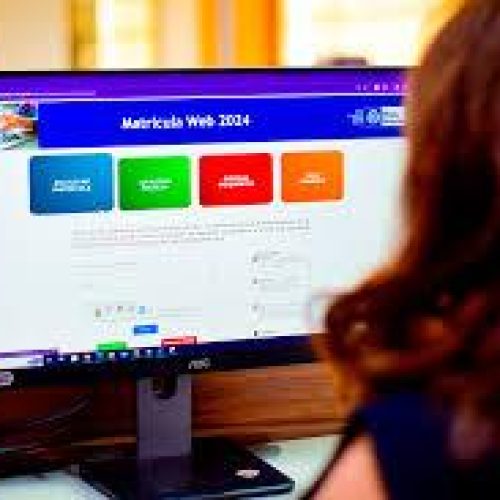 EDUCAÇÃO EM TEMPO INTEGRAL: Referência em ensino de línguas, Escola Honório Rodrigues tem vagas abertas para novos alunos