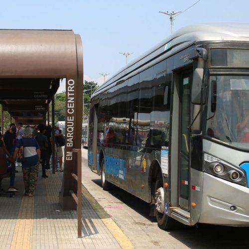 Com variação de 0,2%, setor de serviços cresce pelo terceiro mês