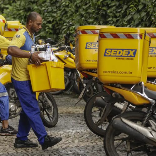 Tesouro aprova empréstimo de R$ 12 bilhões para os Correios