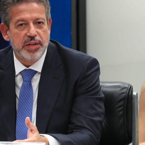 Lira amplia redução parcial de IR para quem ganha até R$ 7.350