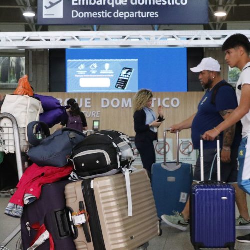 Galeão deve chegar a 30 milhões de passageiros em 3 anos, diz ministro