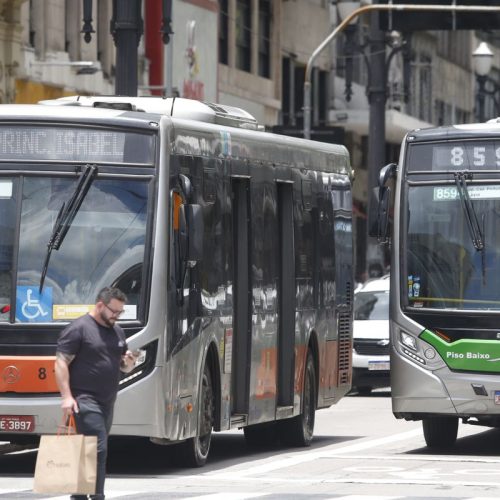Setor de serviços cresce 0,3% em junho e atinge patamar recorde