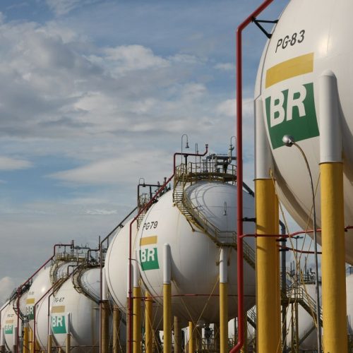 Gás para as distribuidoras terá queda de 14%, anuncia Petrobras