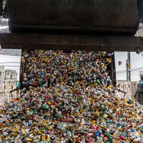 Brasil reciclou 97,3% das latinhas de alumínio em 2024