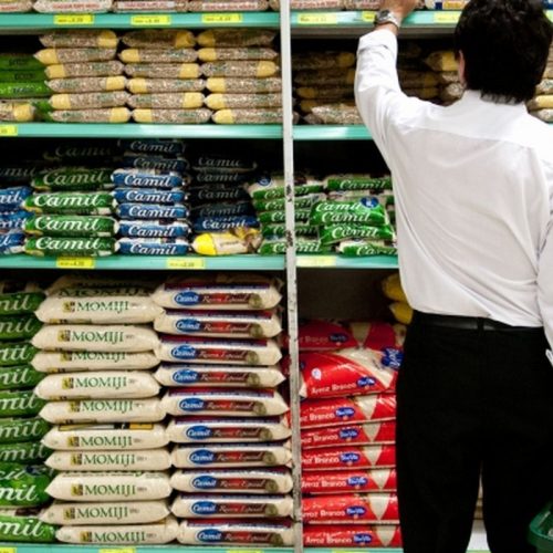 Mercado financeiro reduz previsão da inflação para 4,86%