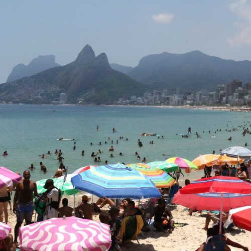 Rio de Janeiro bate recorde de turistas internacionais em 2025